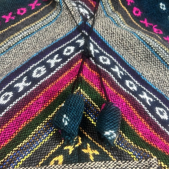 BoHo Wool Poncho Hooded Cape Handmade Hippie India Festival Unisex X's O's - Picture 11 of 16